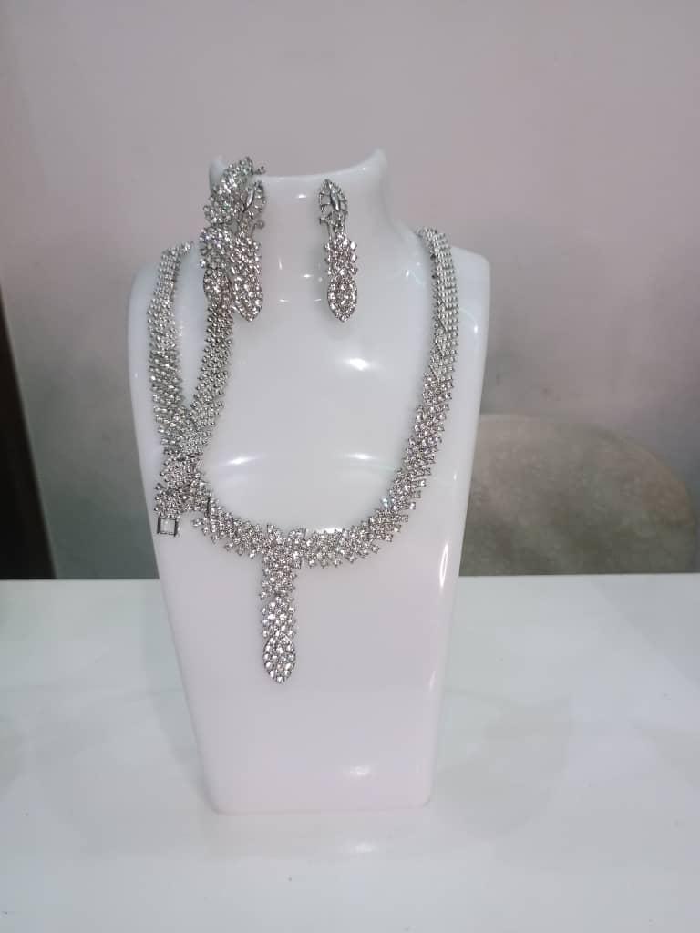 Necklace + Earing